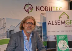 Ron van der Burg of Nobutec Greenhouses in the shared stand with Alsemgeest Scherminstallaties. Recently Nobutec also has a branch that builds padel courts: Padel Nederland.